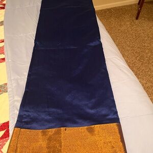 Elegant Blue Saree with Gold Accent